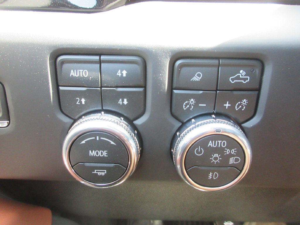 New 2026 GMC Sierra 3500 Denali Ultimate AWD/4WD image 18
