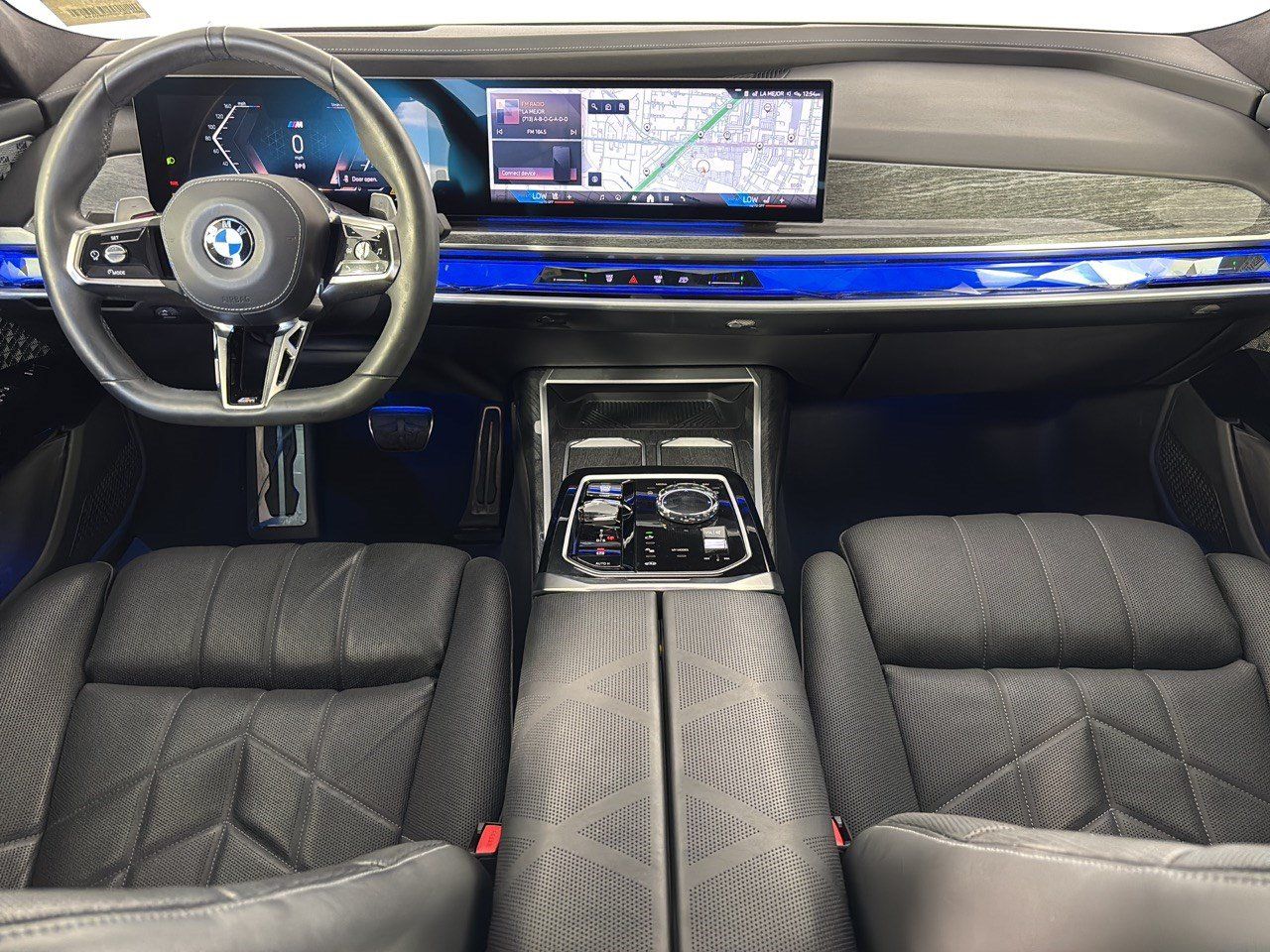 Used 2023 BMW 760i xDrive AWD/4WD image 17