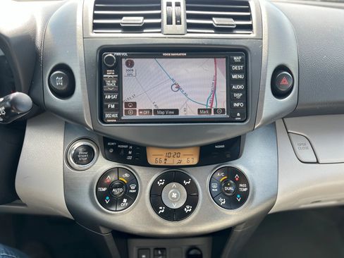 Used 2011 Toyota RAV4 Limited AWD/4WD image 20