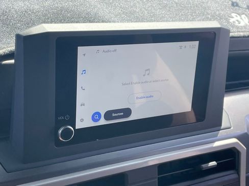 Used 2025 Toyota Tacoma TRD Sport AWD/4WD image 9