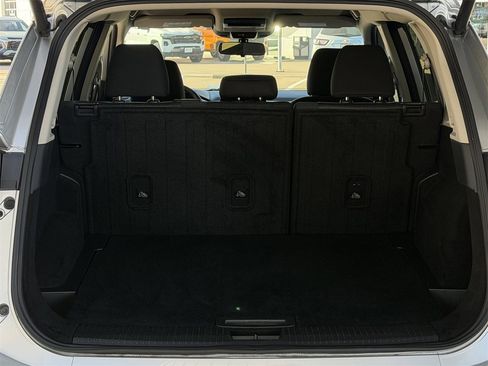 Used 2025 Nissan Rogue SV image 27