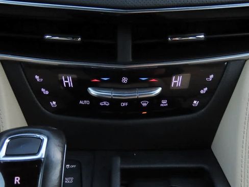 Used 2020 Cadillac CT6 Premium Luxury image 25