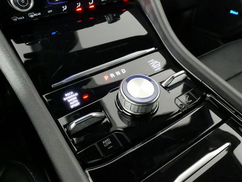 Used 2022 Jeep Grand Cherokee Overland image 63