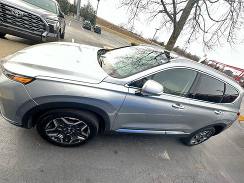 Used 2023 Hyundai Santa Fe Limited image 5