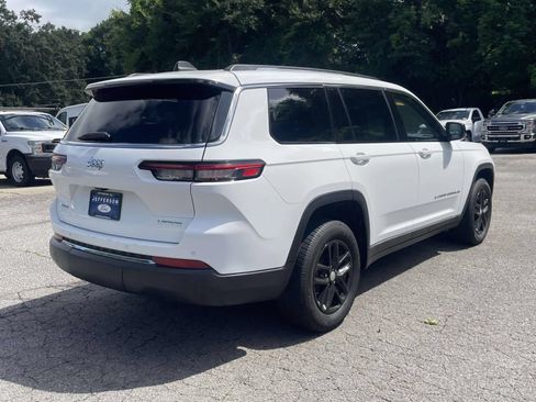 Used 2023 Jeep Grand Cherokee L Laredo AWD/4WD image 3