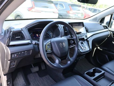 Certified 2023 Honda Odyssey Touring image 18