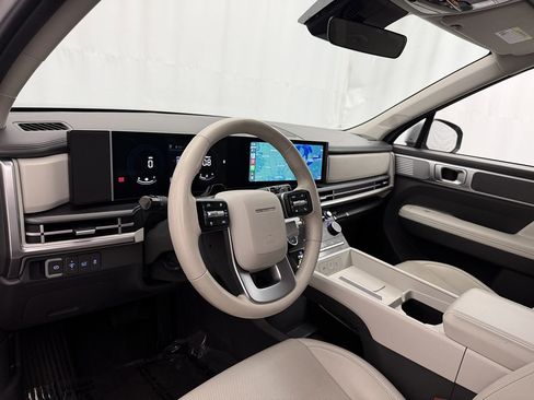 Used 2024 Hyundai Santa Fe SEL image 8