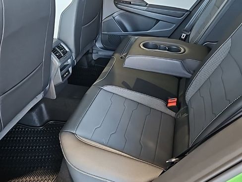 New 2026 Volkswagen Taos SE AWD/4WD image 22