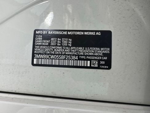 Certified 2025 BMW 330i xDrive Sedan w/ Convenience Package AWD/4WD image 11