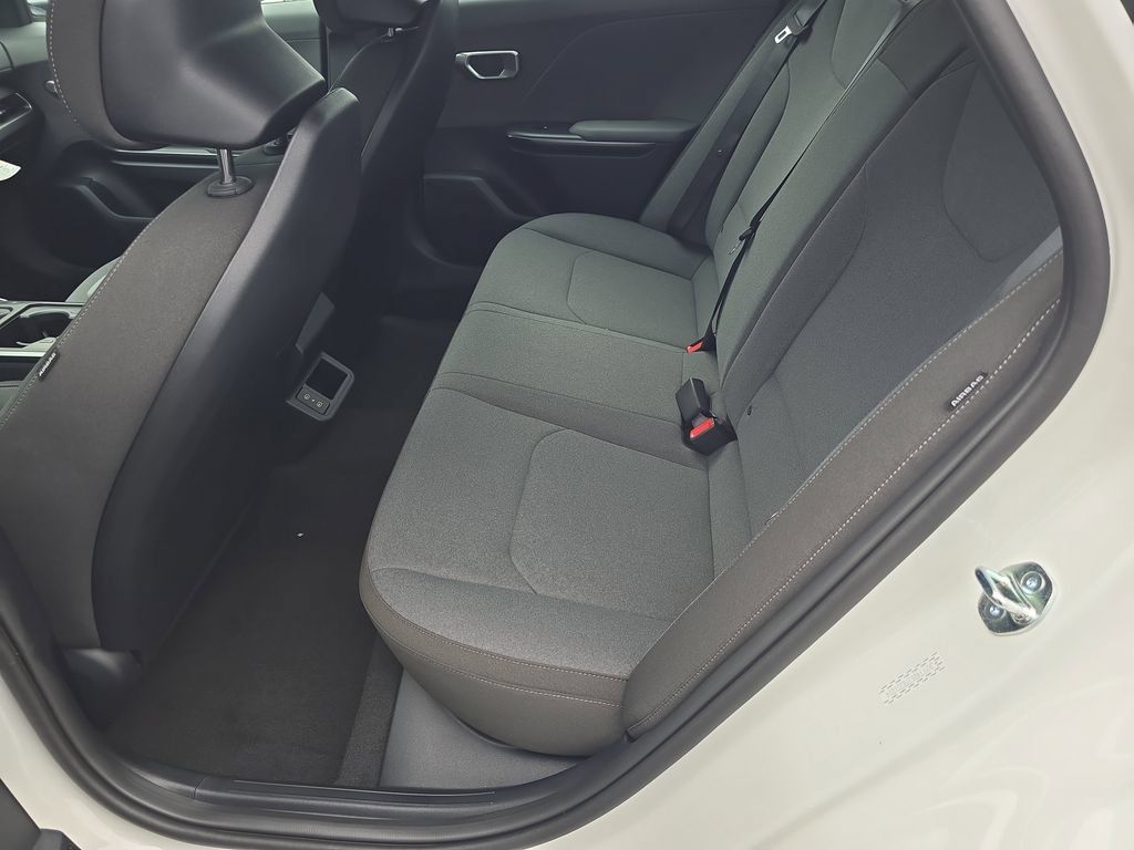 New 2026 Kia K4 FWD image 16