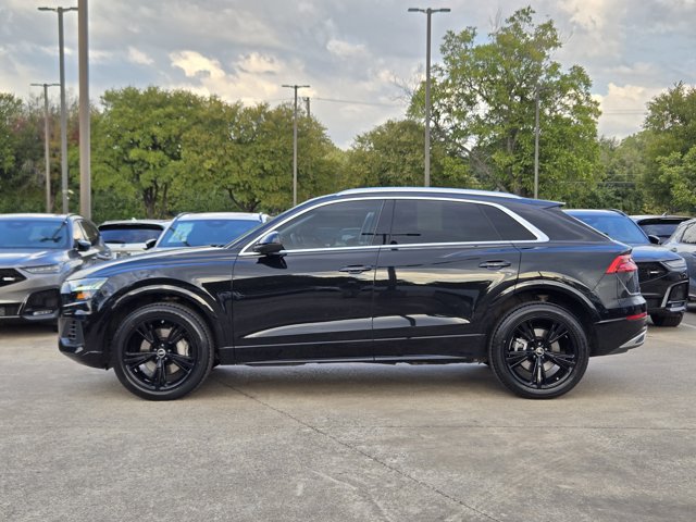 Used 2023 Audi Q8 Premium AWD/4WD image 5