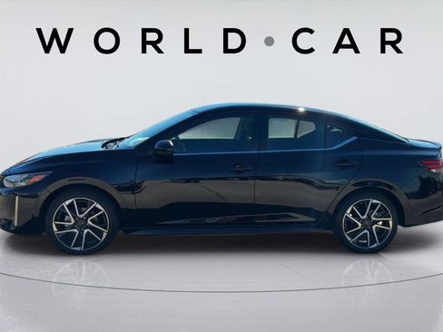 Used 2025 Nissan Sentra SR image 8