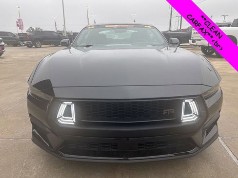 Used 2025 Ford Mustang Coupe image 5