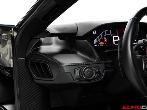 Used 2019 Ford GT RWD image 38