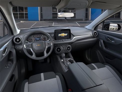 New 2025 Chevrolet Blazer LT w/ Midnight/Sport Edition image 15