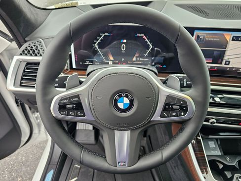 New 2026 BMW X5 xDrive40i w/ Executive Package image 17