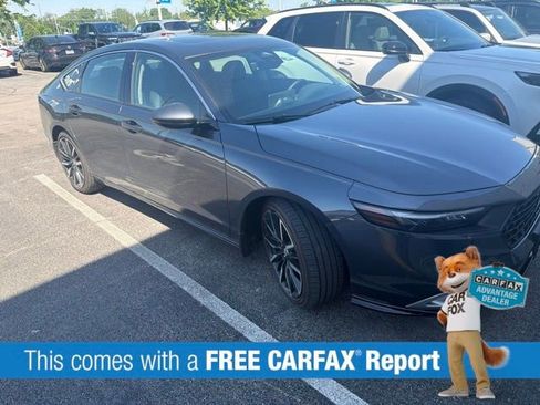 Used 2025 Honda Accord Touring image 2