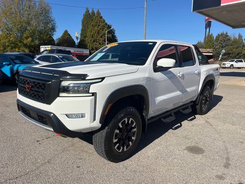 Used 2022 Nissan Frontier PRO-4X w/ Technology Package image 1