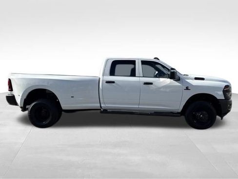 New 2026 RAM 3500 Tradesman AWD/4WD image 8
