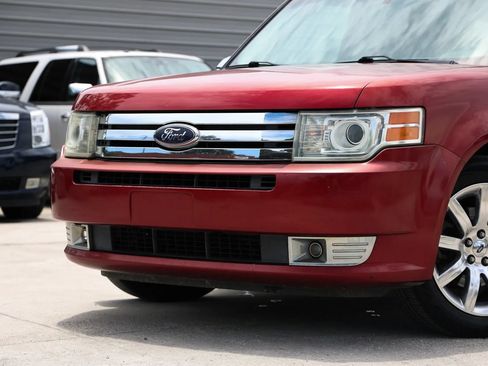 Used 2009 Ford Flex Limited FWD image 19