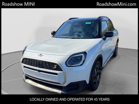 Used 2025 MINI Cooper Countryman SE w/ Comfort Package Max AWD/4WD image 1