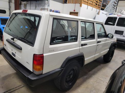 Used 1998 Jeep Cherokee SE image 11