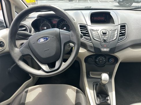 Used 2012 Ford Fiesta S FWD image 16