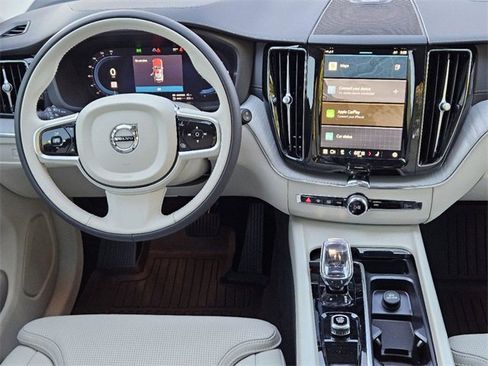 Used 2025 Volvo XC60 T8 Ultra w/ Protection Package Premier image 29