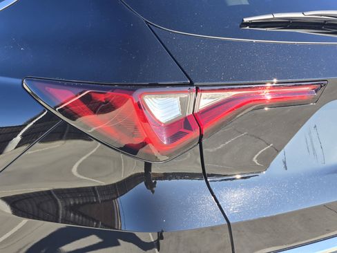 Certified 2025 Acura MDX w/ Technology Package image 18