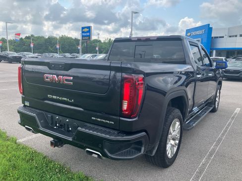 Used 2024 GMC Sierra 1500 Denali w/ Technology Package AWD/4WD image 7
