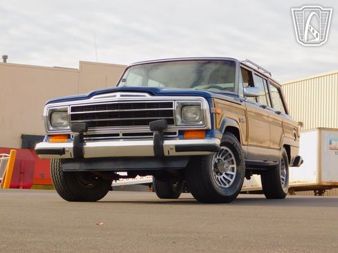Used 1989 Jeep Grand Wagoneer AWD/4WD image 26