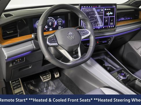 Used 2025 Volkswagen Tiguan SEL R-Line AWD/4WD image 4