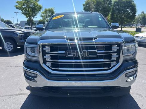 Used 2018 GMC Sierra 1500 SLT w/ SLT Premium Package AWD/4WD image 2