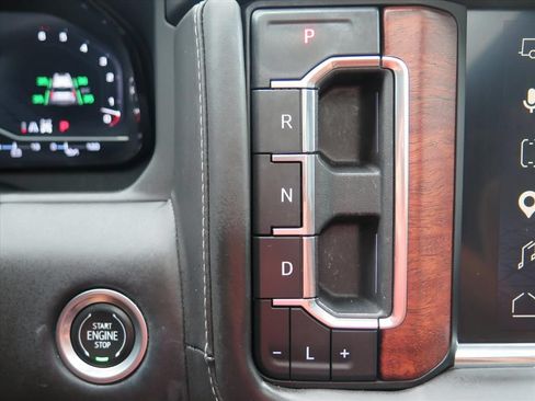 Used 2023 GMC Yukon Denali Ultimate AWD/4WD image 14