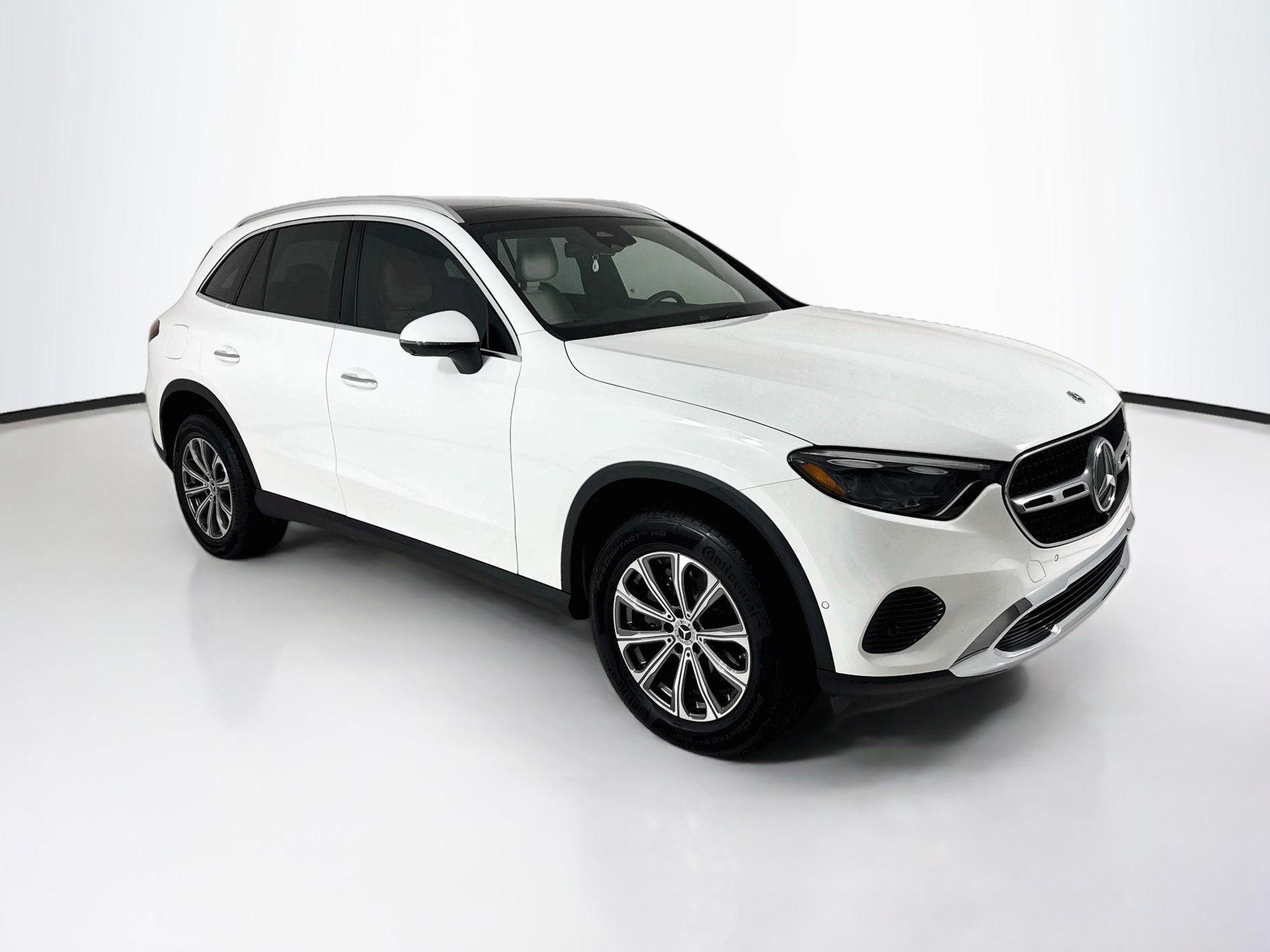 Certified 2026 Mercedes-Benz GLC 300 image 1