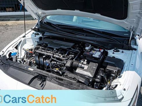 Used 2024 Hyundai Elantra Limited FWD image 46