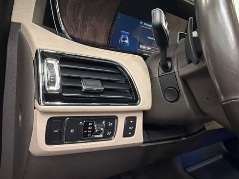 Used 2022 Lincoln Navigator Reserve image 37