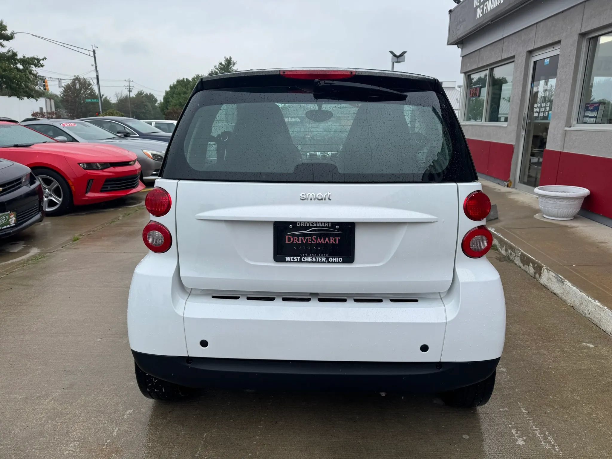 Used 2010 smart fortwo pure RWD image 5