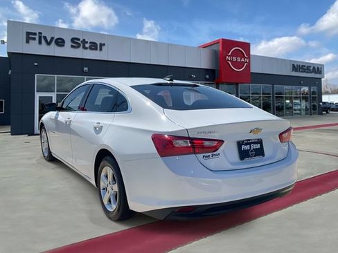 Used 2023 Chevrolet Malibu LS FWD image 4
