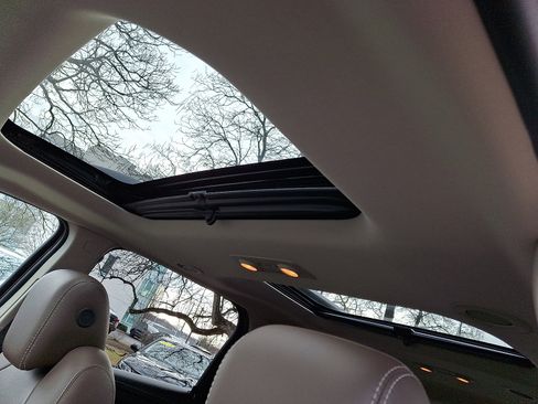 Used 2016 GMC Acadia SLT image 14