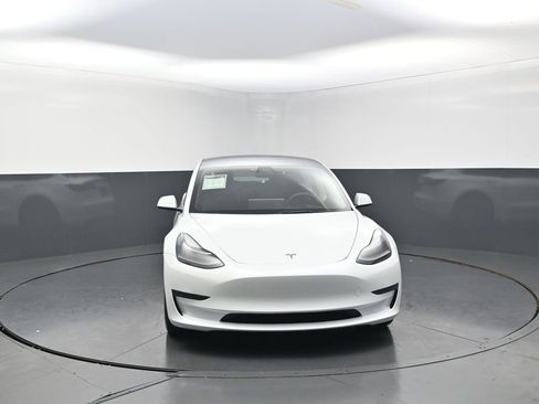 Used 2023 Tesla Model 3 Standard Range RWD image 4