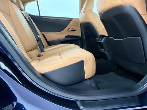 Used 2023 Lexus ES 350 w/ Premium Package FWD image 23