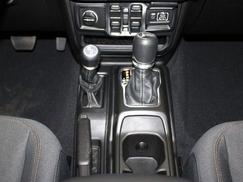 New 2026 Jeep Gladiator Sport image 21