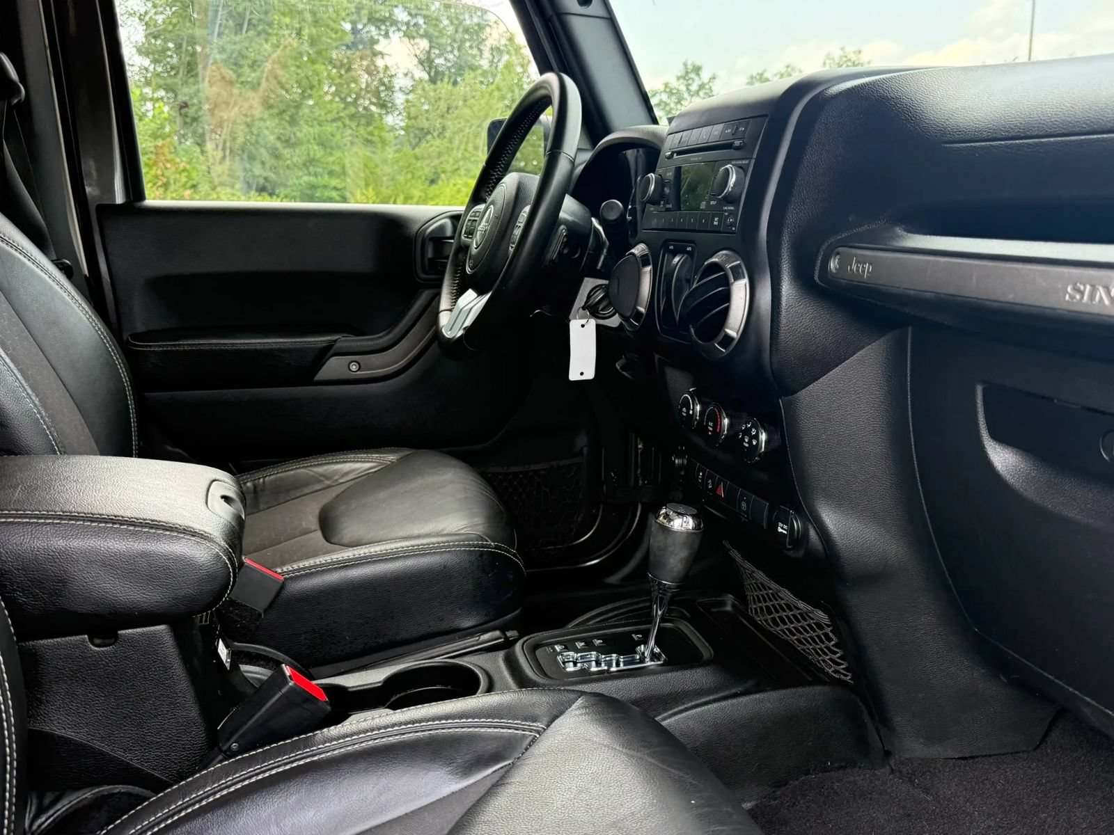 Used 2017 Jeep Wrangler Sport AWD/4WD image 16