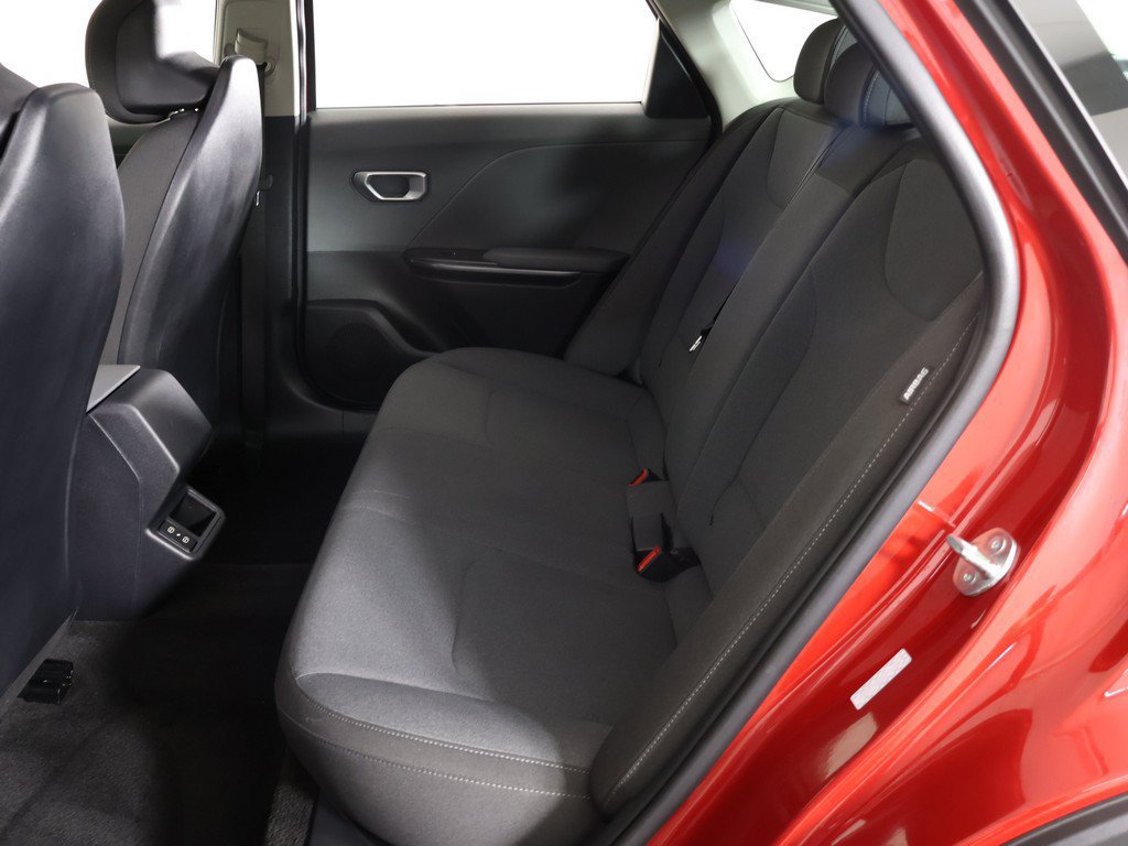 Used 2025 Kia K4 FWD image 31
