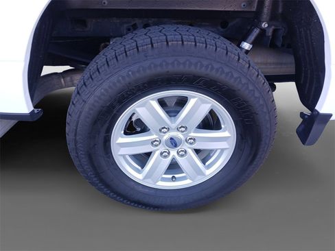 Used 2021 Ford F150 XLT image 10