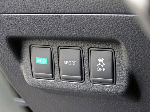 Used 2014 Nissan Sentra S FWD image 16
