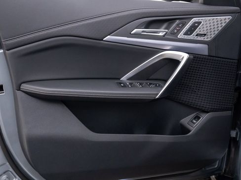 Certified 2025 BMW X2 xDrive28i w/ Premium Package image 14