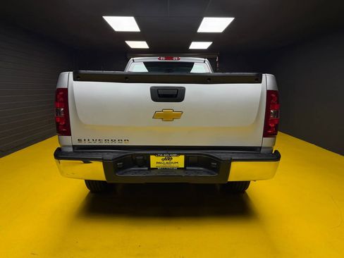 Used 2013 Chevrolet Silverado 1500 W/T RWD image 5