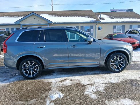 Used 2016 Volvo XC90 T6 Momentum w/ Momentum Plus Package image 8